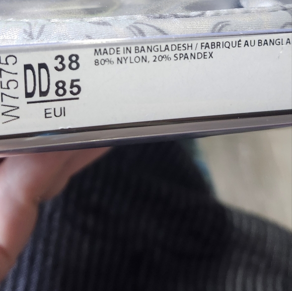 NEW Underwire Gray WonderBra - Picture 3 of 3